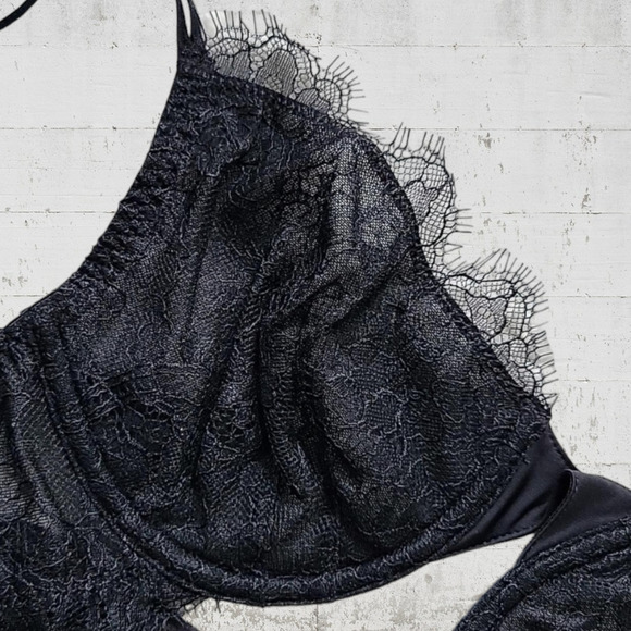 Intimately Free People Black Allure Lace Underwire Unpadded Bra Size 32C - Picture 4 of 8